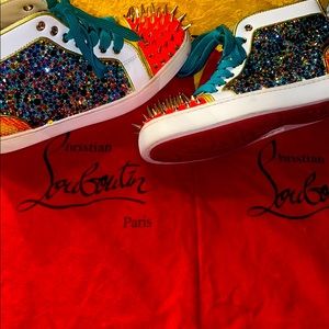 red bottom tennis shoes